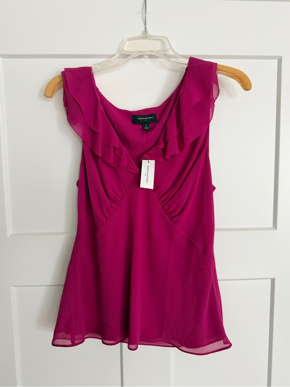 Banana Republic Fuchsia Ruffle V-Neck Sleeveless Camisole